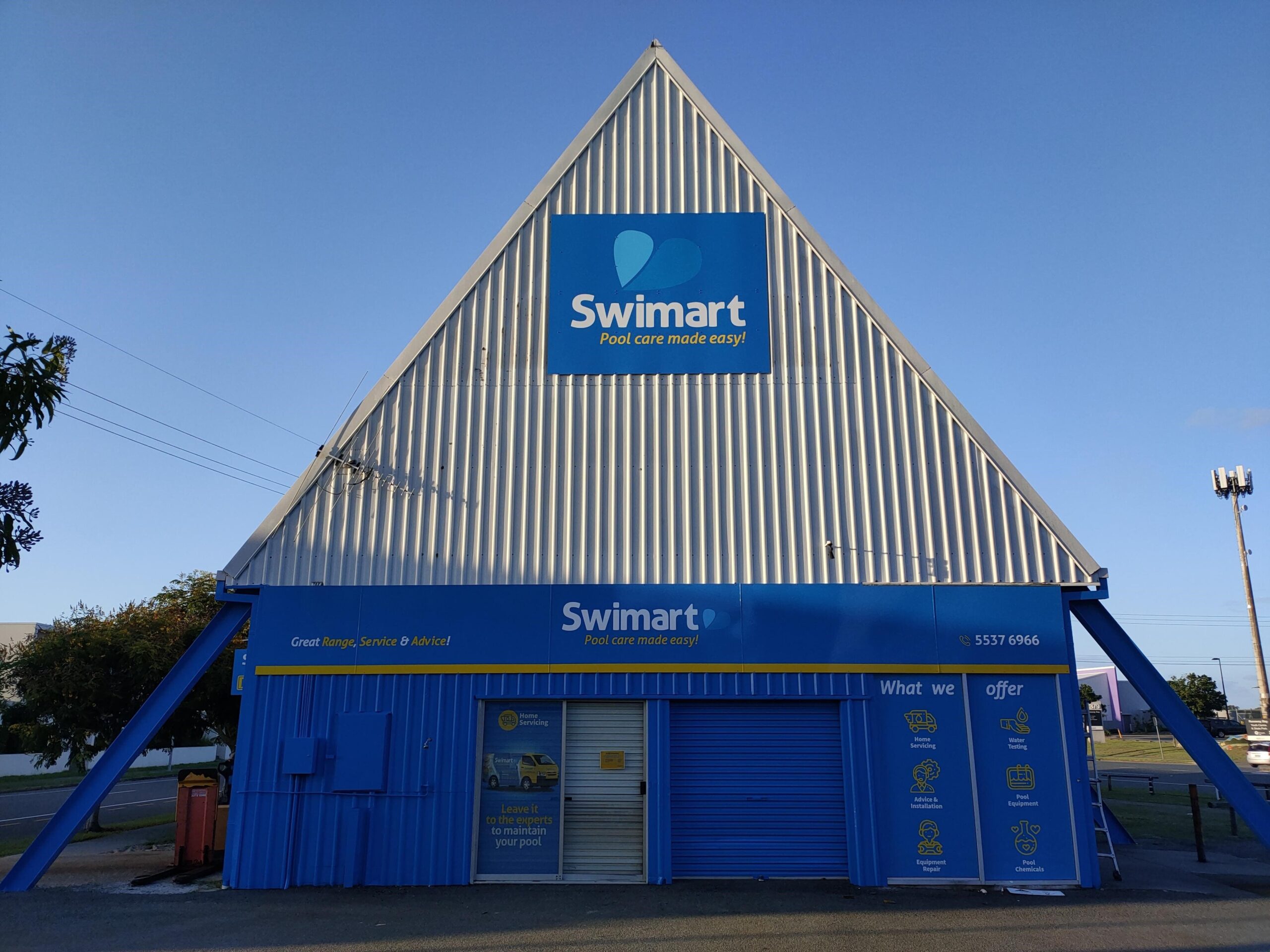 Photo of the Swimart Runaway Bay QLD local pool shop.
